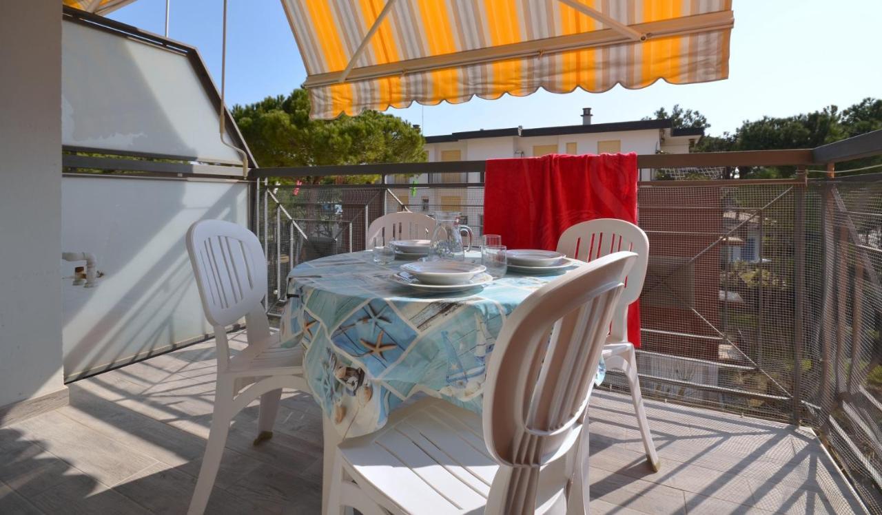 Residenza Alisei Apartment Lignano Sabbiadoro Exterior photo
